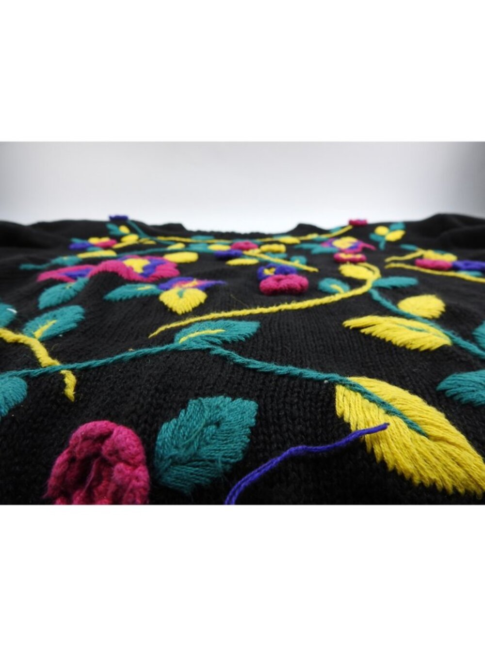 Vintage Lindsey Blake Editions Floral Embroidered Ramie Cotton Sweater Plus 24W - Picture 2 of 7